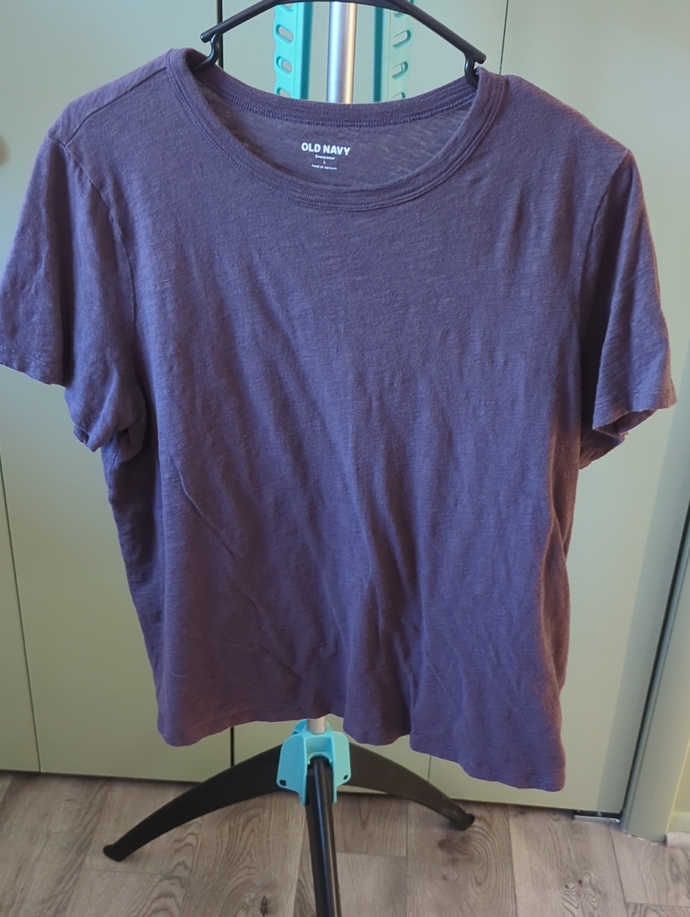 Old Navy Women's Plum Short Sleeve Crew Tee